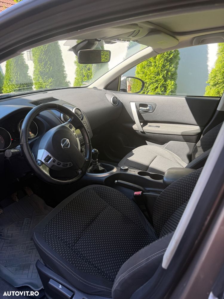 Nissan Qashqai+2 - 5