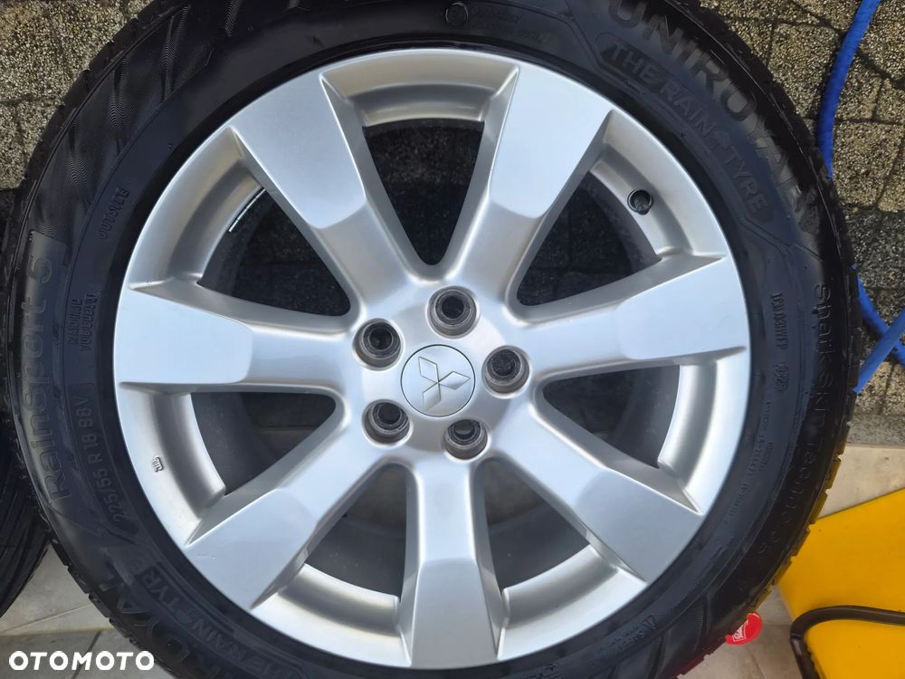 Mitsubishi Outlander 2.2 DI-D 4WD TC-SST Intense - 21
