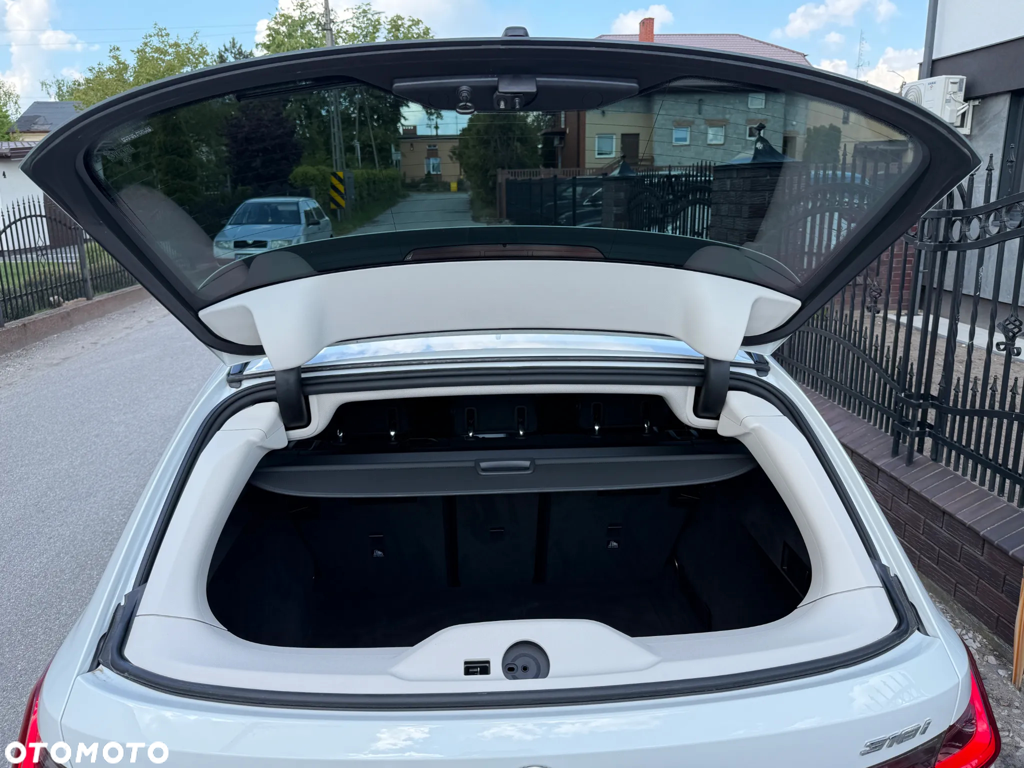 BMW Seria 3 318i Advantage - 36