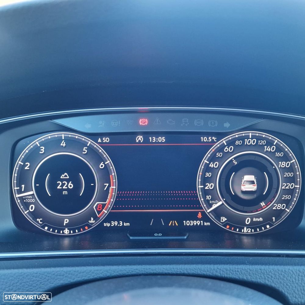 VW Golf 2.0 TSI GTi TCR DSG - 23