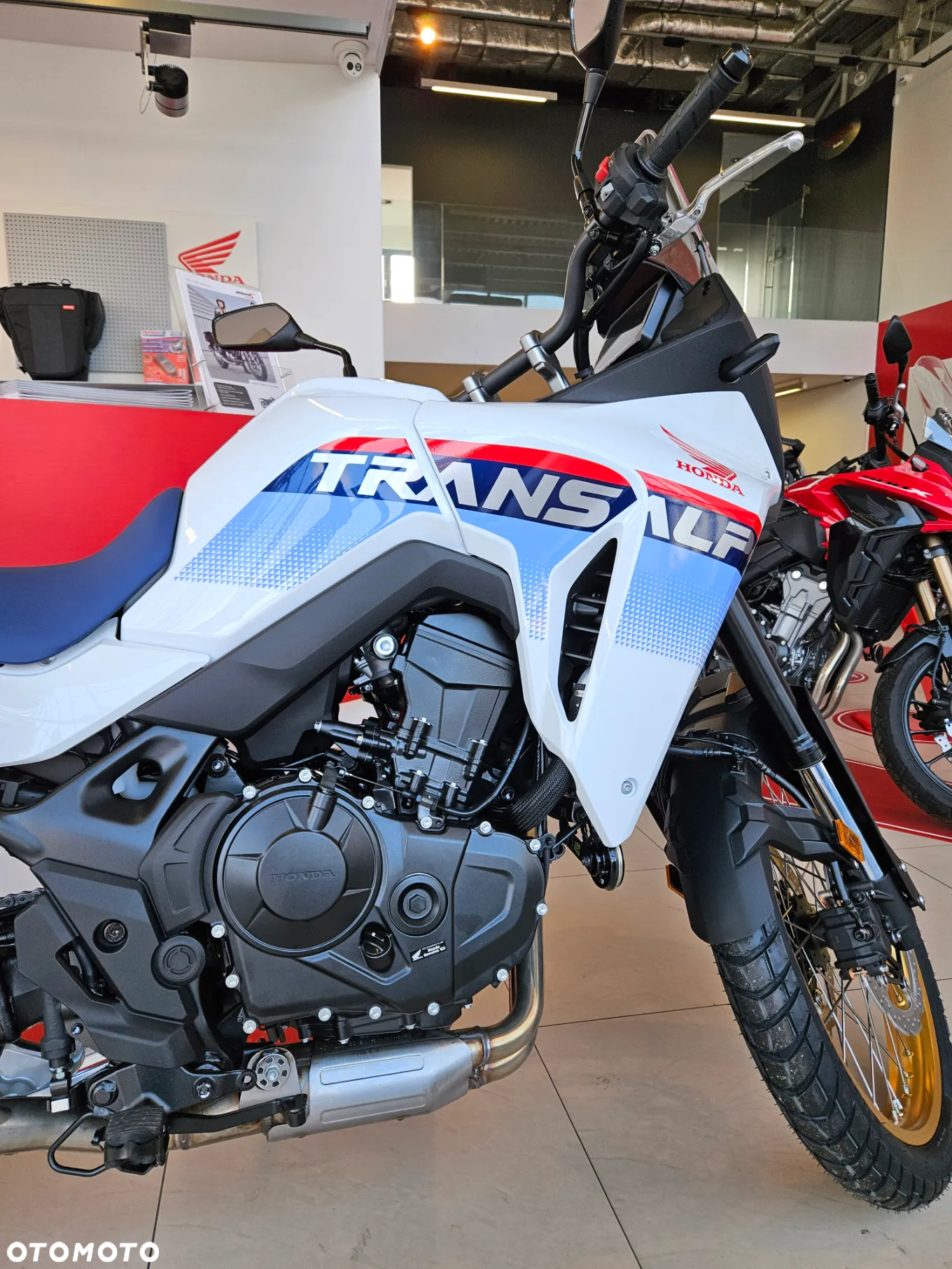 Honda Transalp - 18