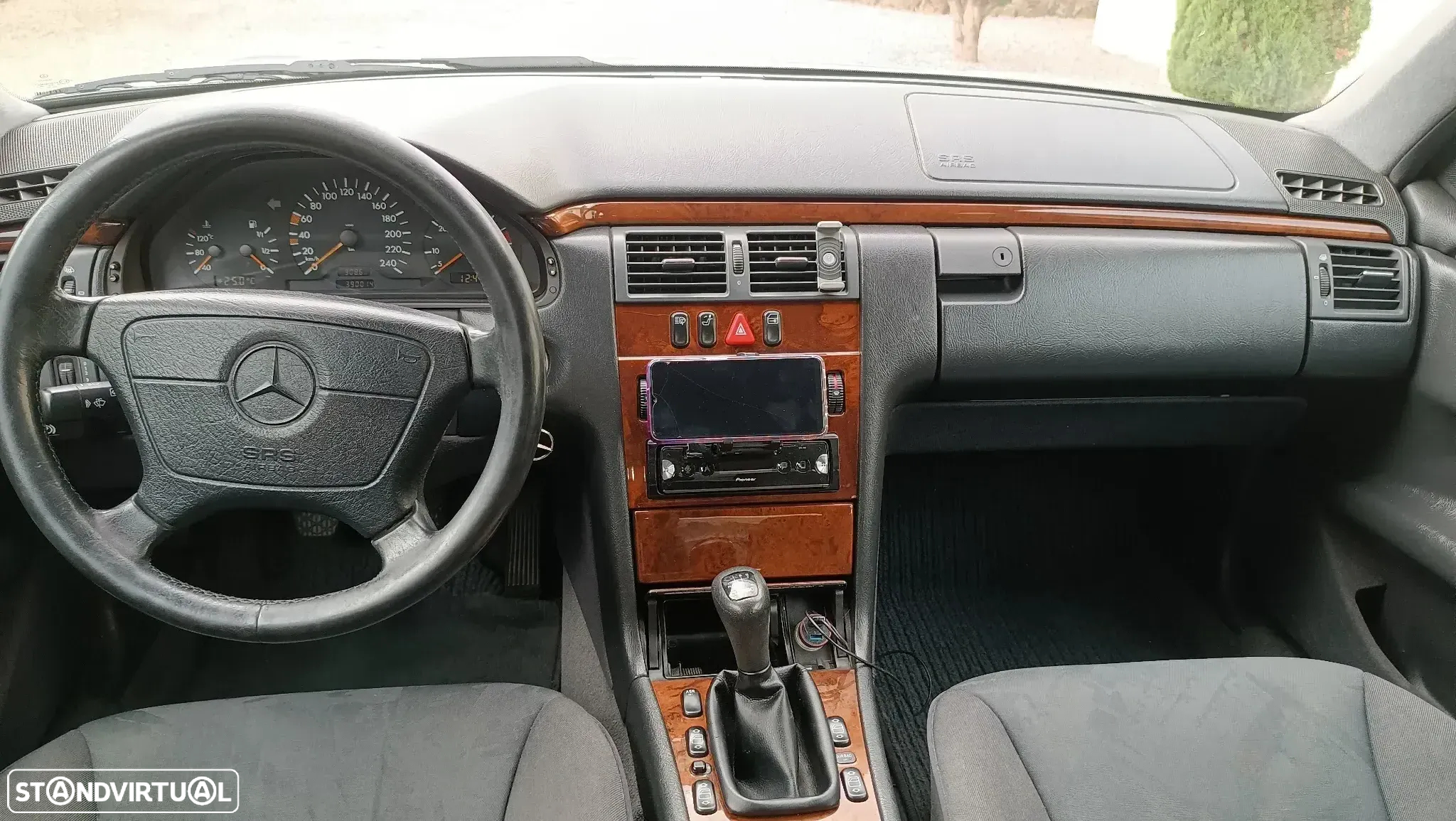 Mercedes-Benz E 220 CDI Classic - 2