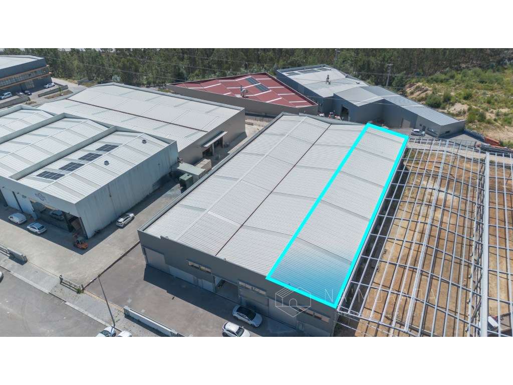 Armazém Industrial | 650 m² | Indústria Tipo 3 | 5 minutos A32 - Grande imagem: 2/33