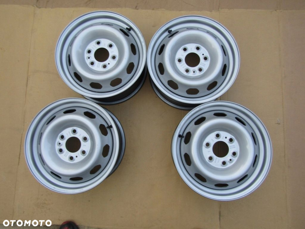 4x NOWE Felgi 16 Iveco Daily 6,5j 6x125 ET68 / 35S 29L / oryginał - 8
