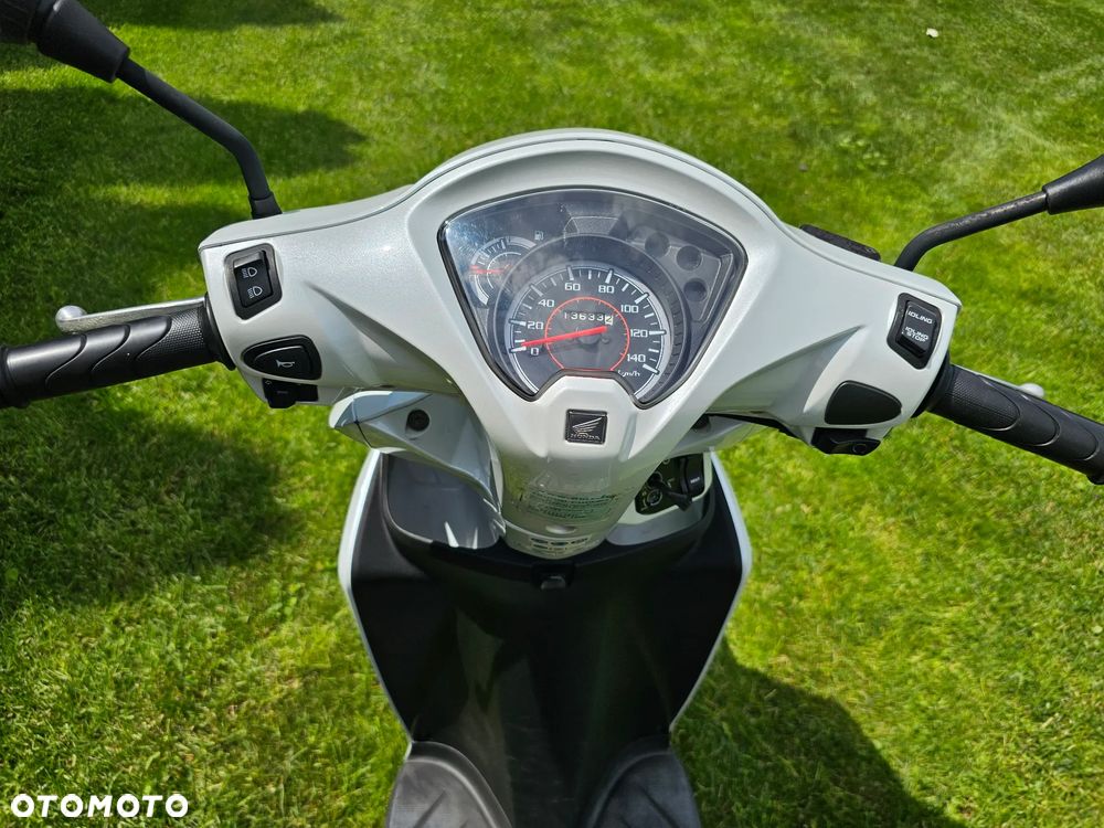 Honda Vision - 7
