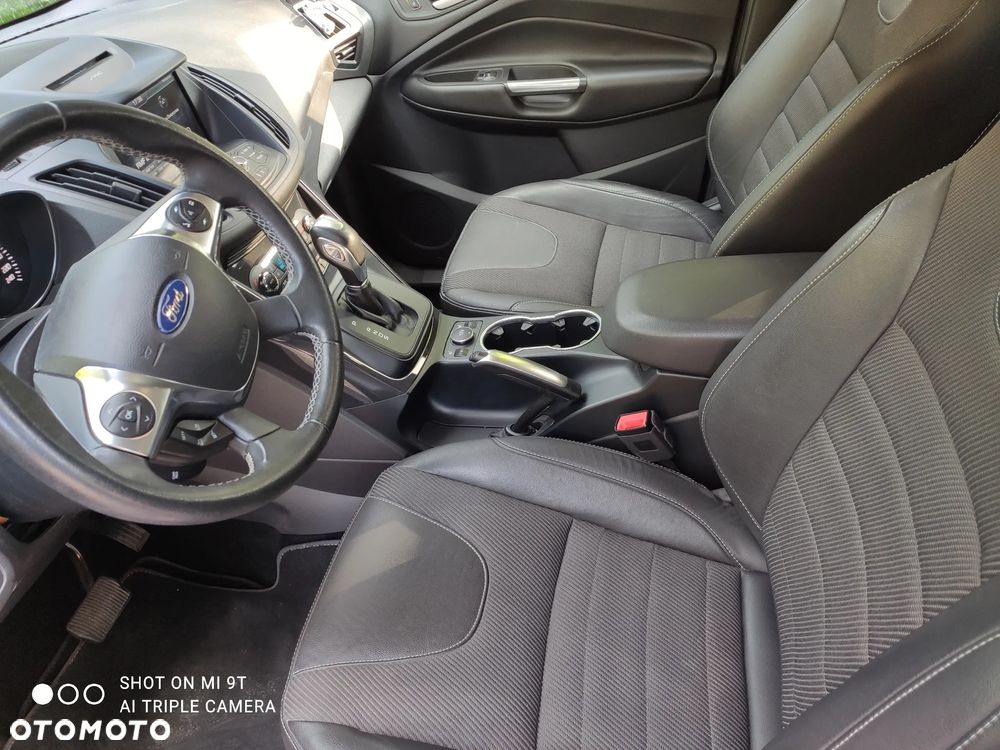 Ford Kuga 2.0 TDCi 4x4 ST-Line - 11
