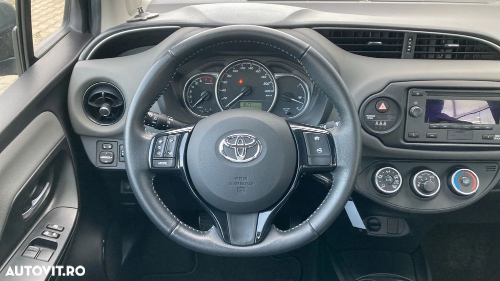 Toyota Yaris 1.5 L VVT-iE Active - 9