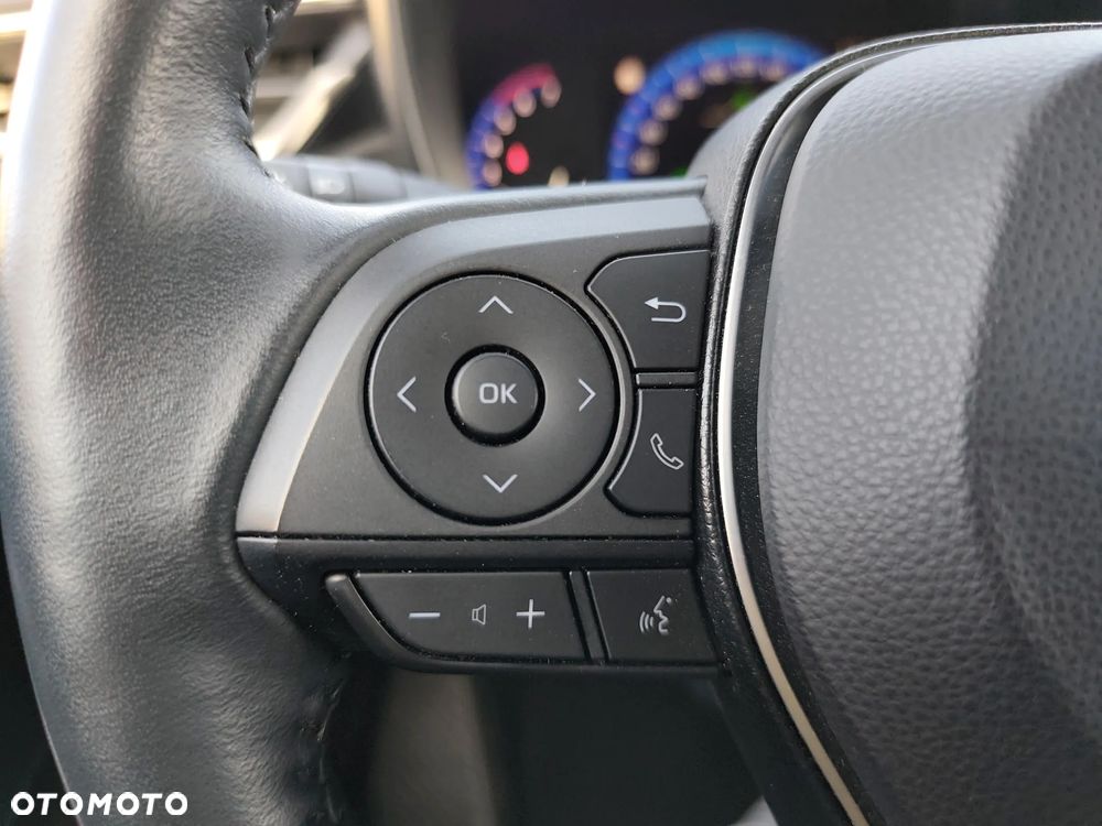 Suzuki Swace 1.8 Hybrid Premium Plus CVT - 21