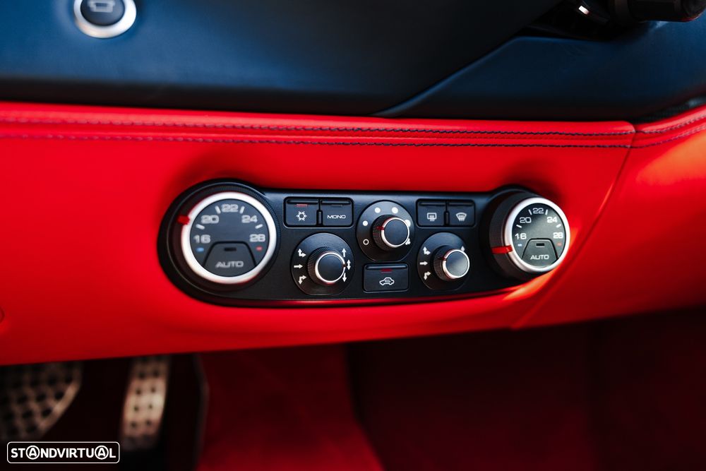Ferrari 488 - 35
