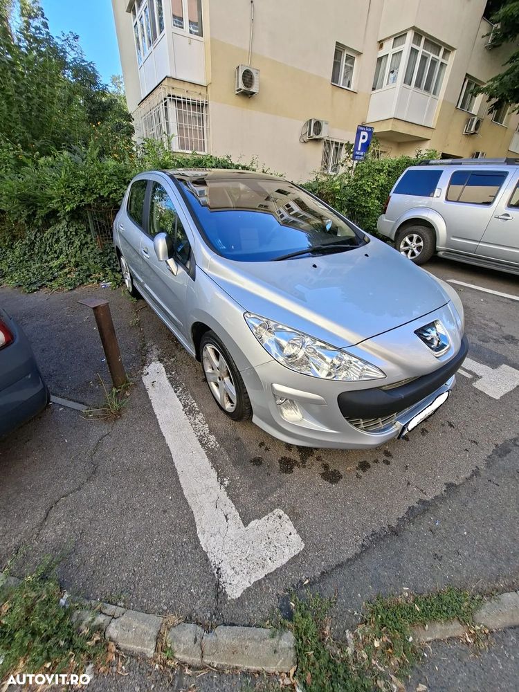 Peugeot 308 1.6E Premium Pack - 1