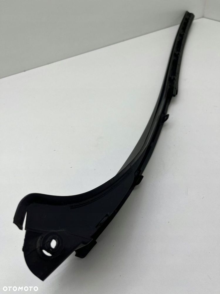 RENAULT TRAFIC III LISTWA SZYBY CZOŁOWEJ PRAWA 93867905 - 8