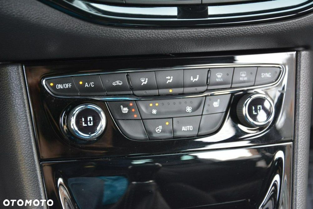 Opel Astra 1.4 Turbo Dynamic - 28