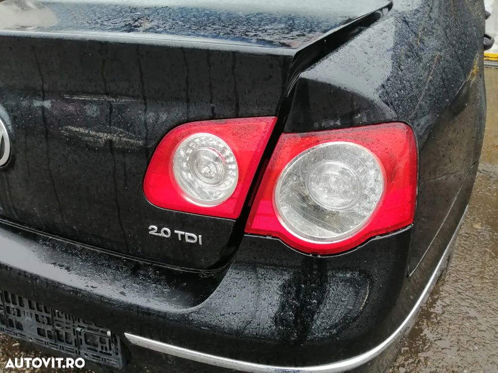 Dezmembrez Volkswagen Passat B6 Variant (3C2) 2.0 TDI BKP 2007 - 7