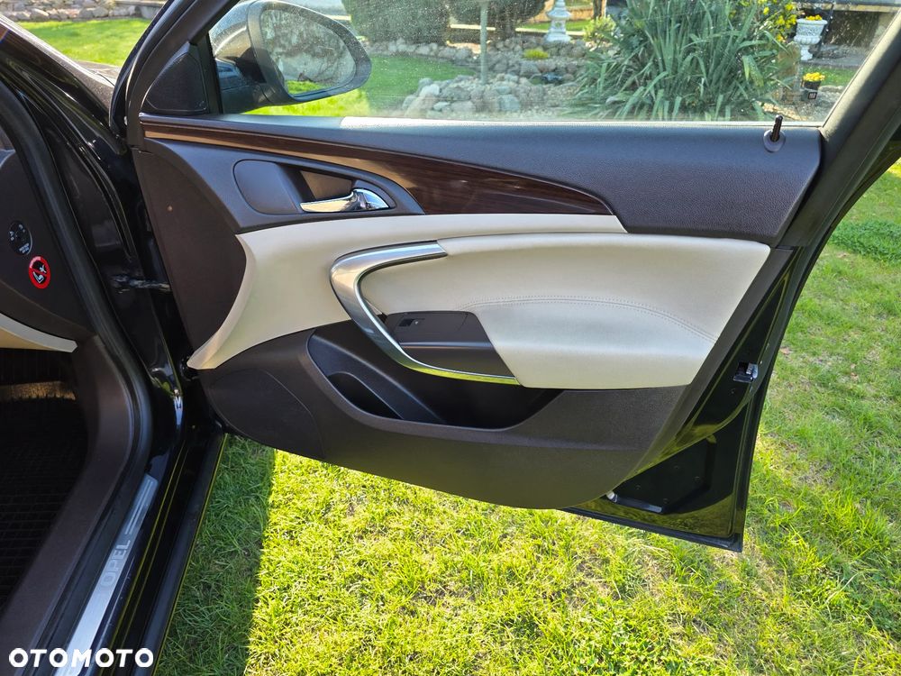Opel Insignia 2.0 CDTI EcoFLEX Cosmo - 26