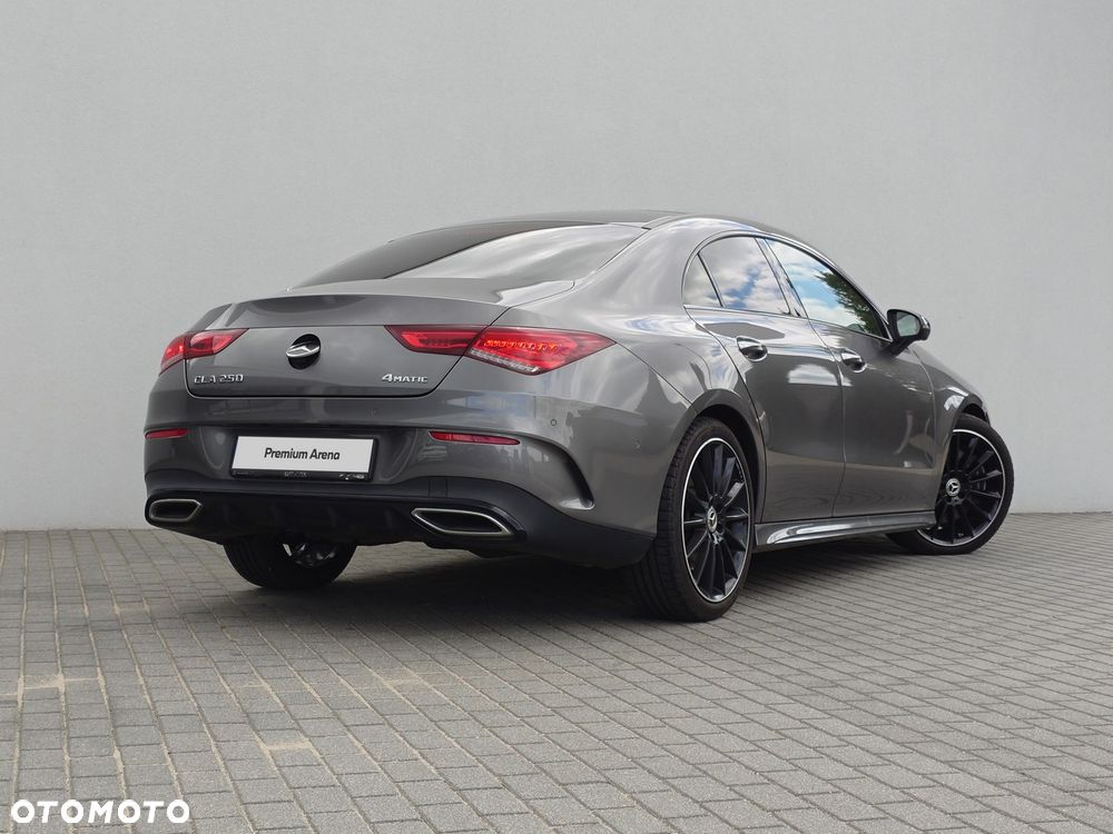 Mercedes-Benz CLA - 9