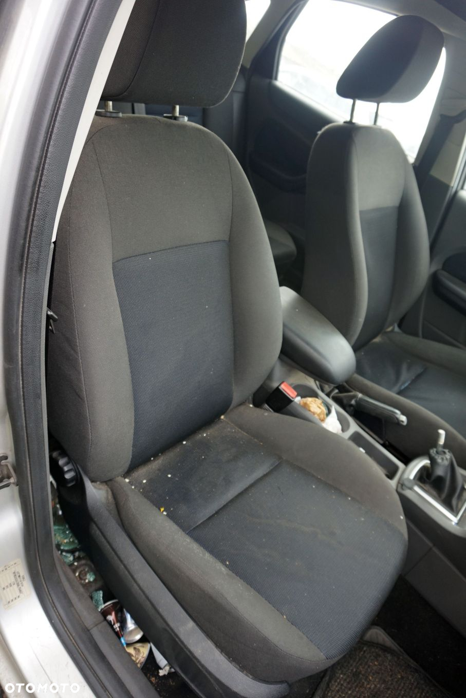 FORD FOCUS II MK2 5D HB O3 1.6 16V KM SREBRNY na części - 18
