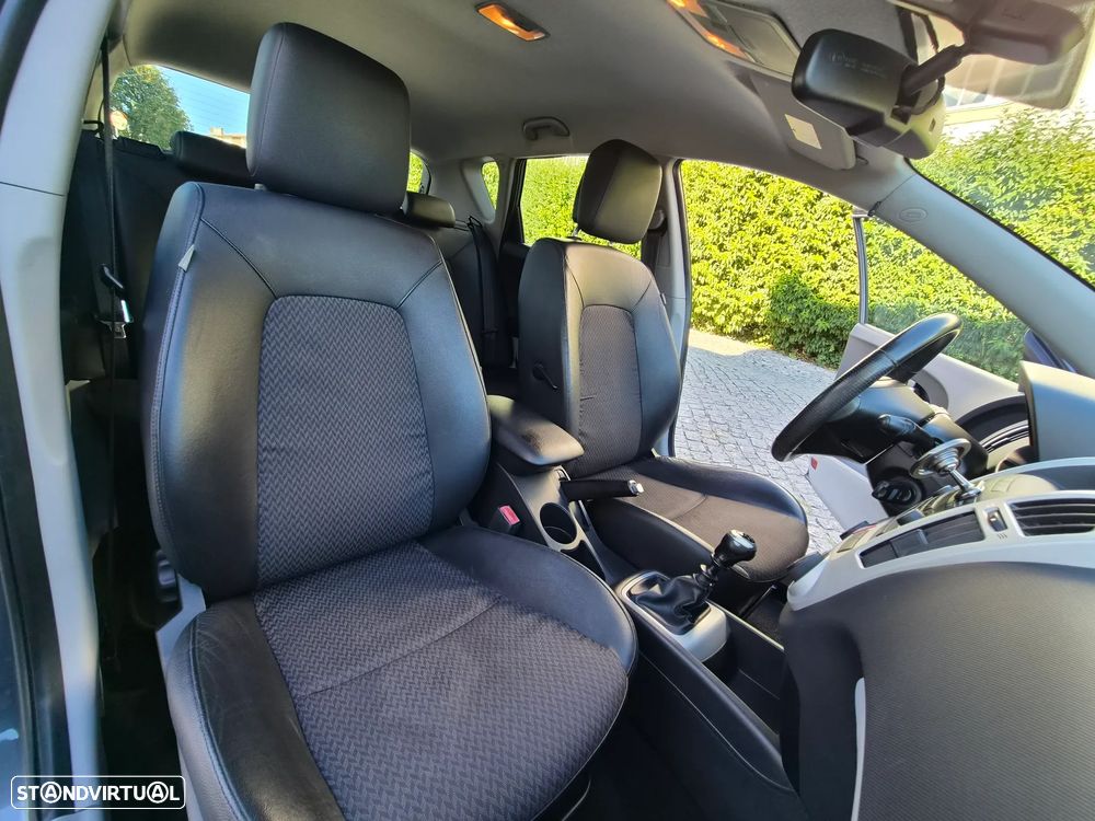 Kia Ceed - 16