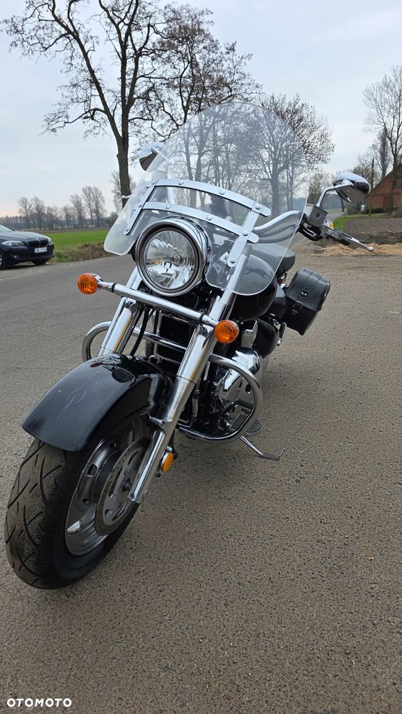 Suzuki Intruder - 25
