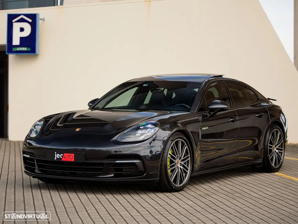 Porsche Panamera 4 E-Hybrid - 2