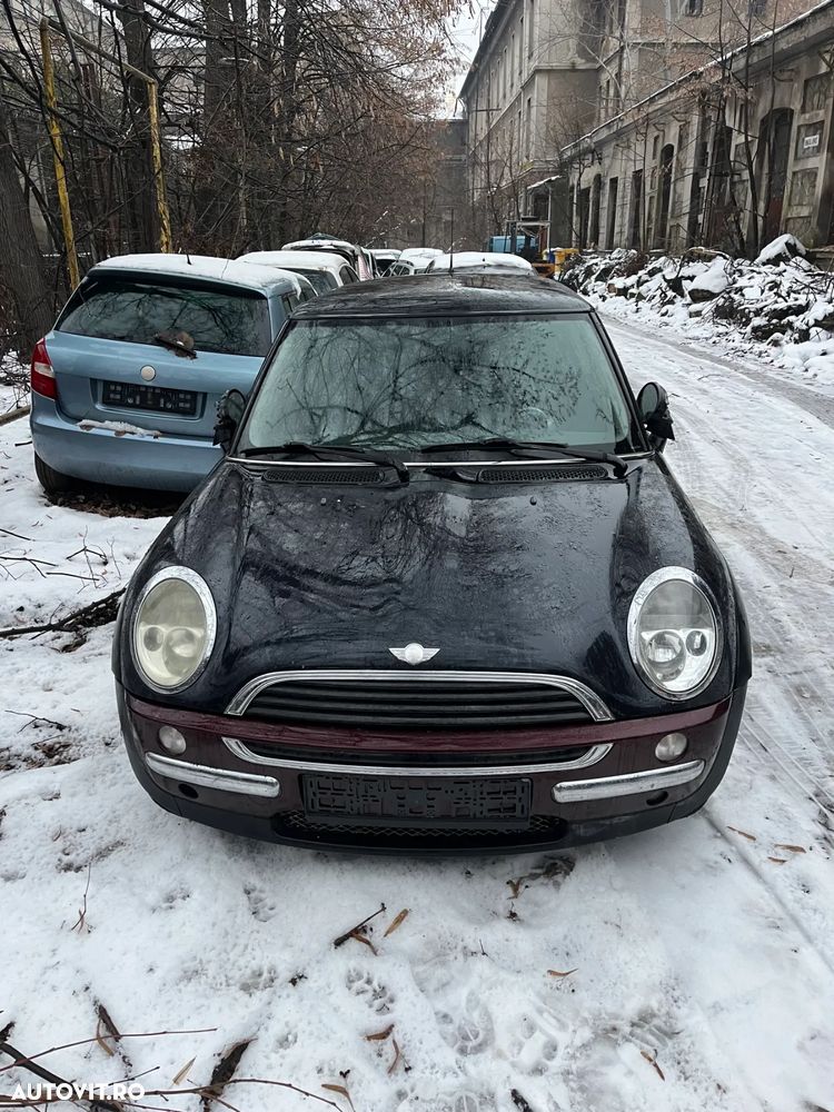 Dezmembrez Mini One negru 2003 benzina cutie automata - 2