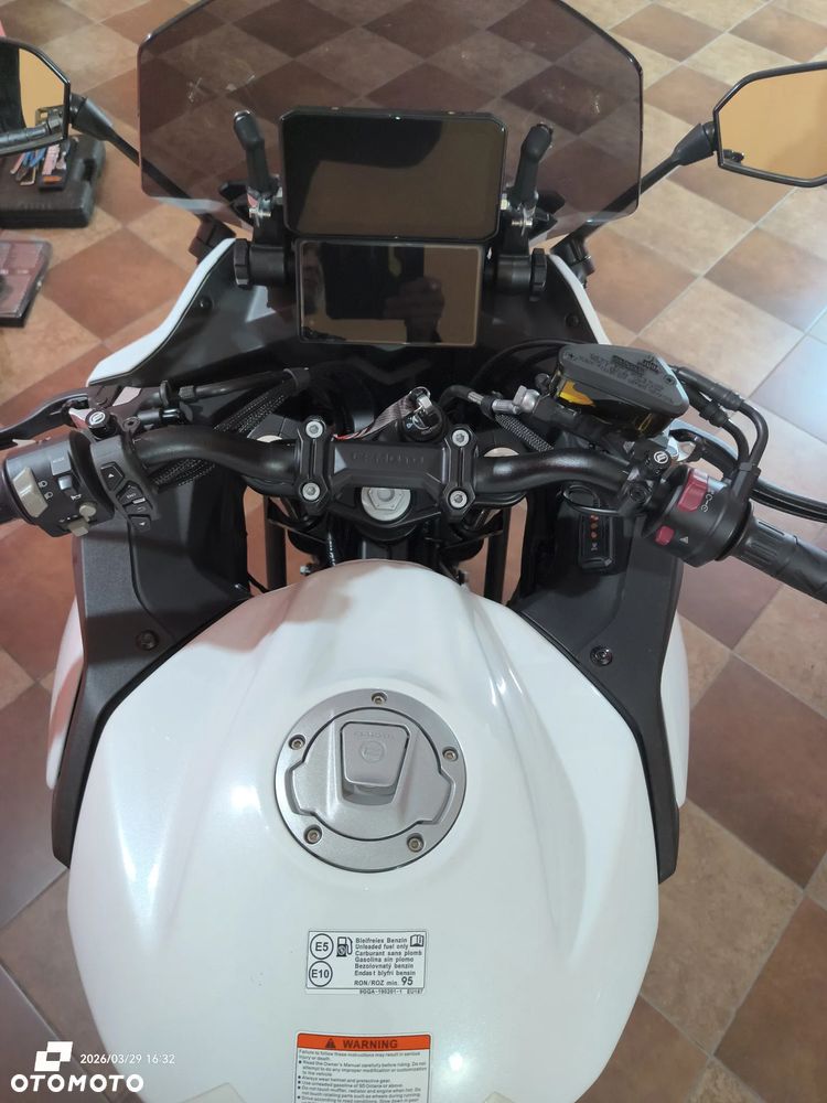 CFMoto 650 MT - 16