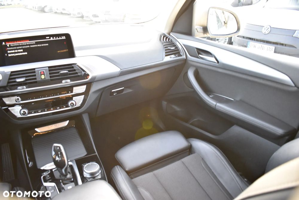 BMW X3 xDrive20i GPF Advantage - 21