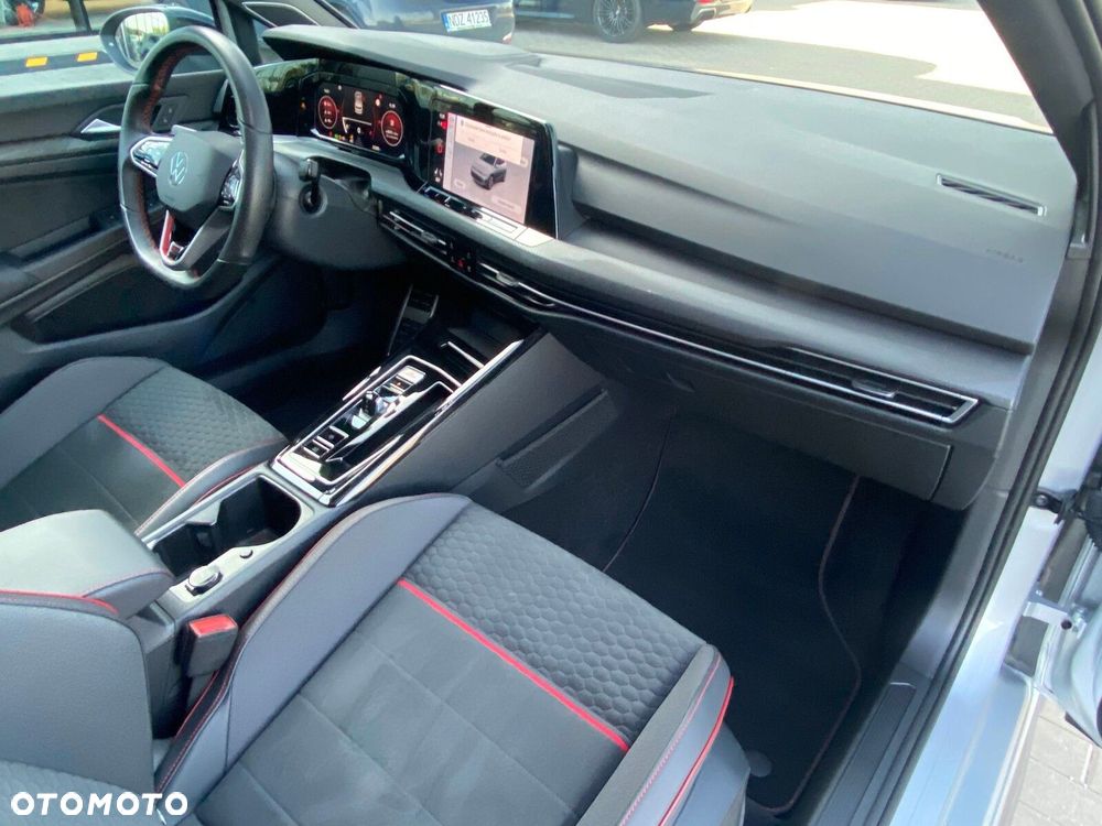 Volkswagen Golf - 19