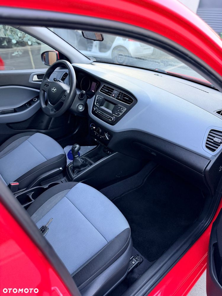 Hyundai i20 1.2 Intro Edition - 29