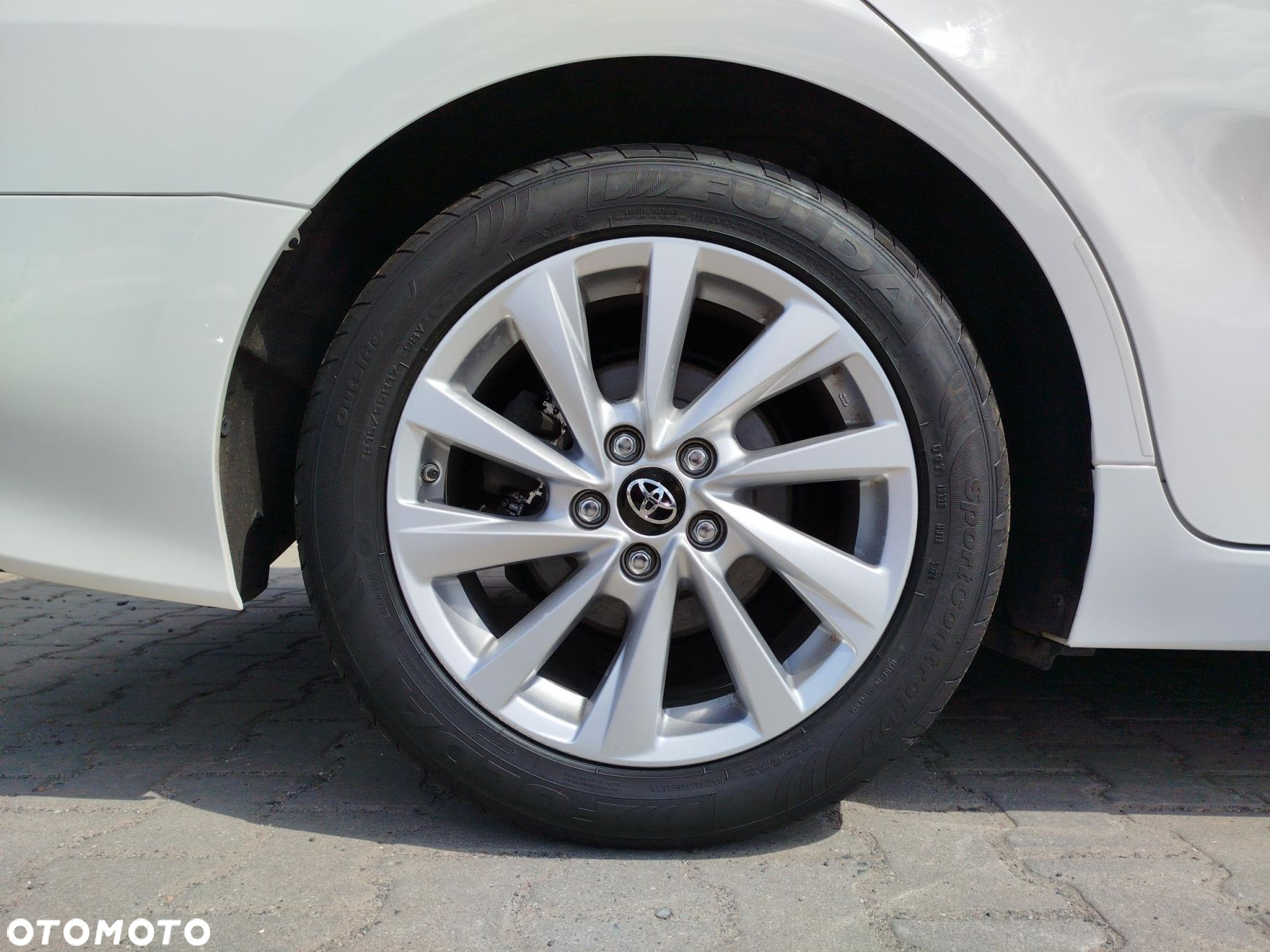 Toyota Camry - 15