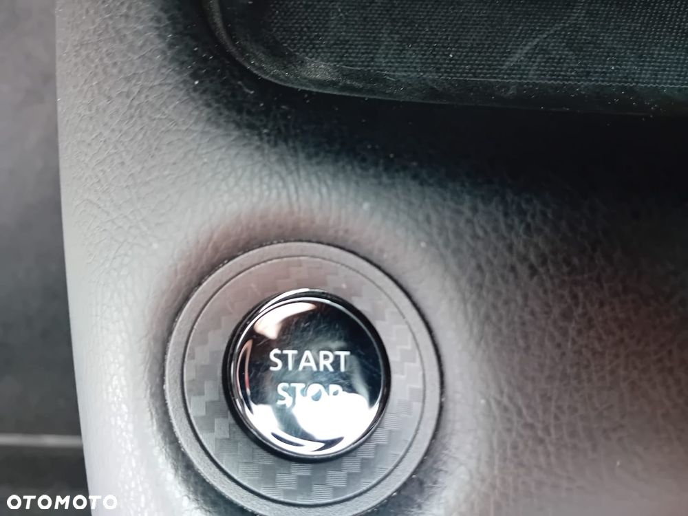 Nissan Juke 1.6 4AMT Premiere Edition - 31