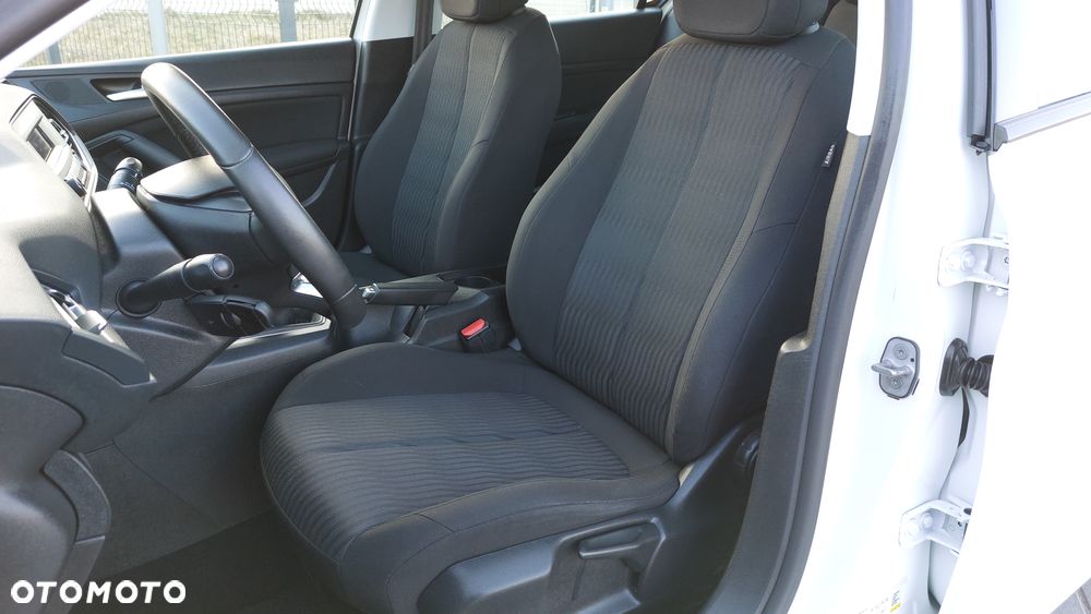 Peugeot 308 1.2 VTi/PureTech Active - 12