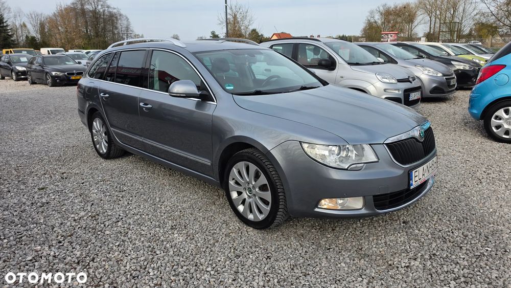 Skoda Superb 2.0 TDI DSG Elegance - 8