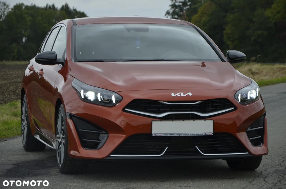 Kia ProCeed 1.5 T-GDI DCT7 OPF GT LINE - 6