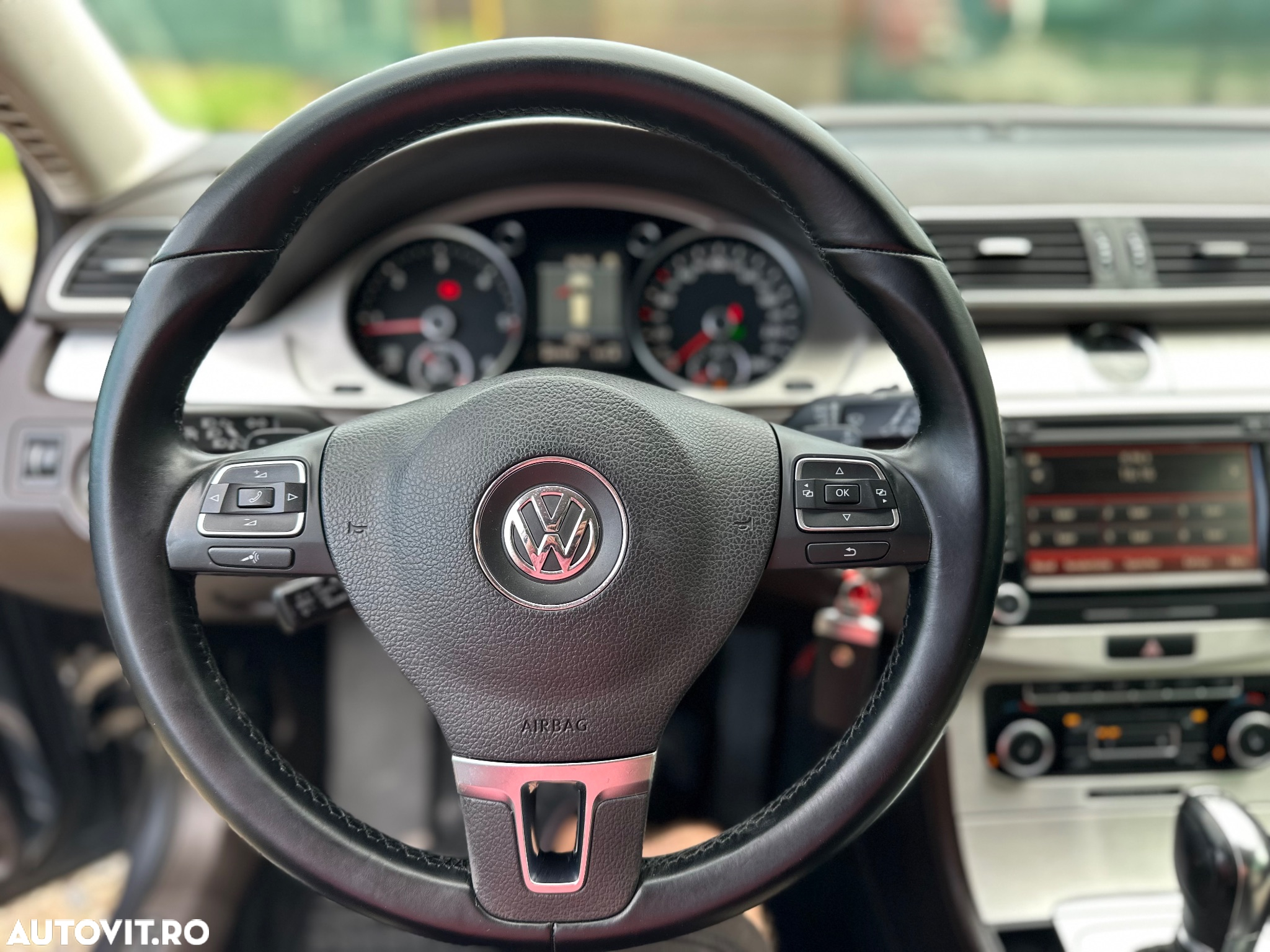 Volkswagen Passat Variant 2.0 TDI DSG BlueMotion Technology Highline - 9