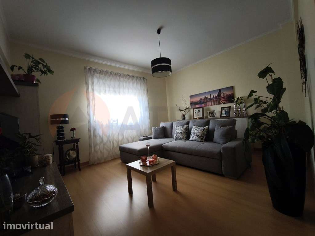 Apartamento T2 parcialmente remodelado em Setúbal (Monte Belo Sul) - Grande imagem: 3/15