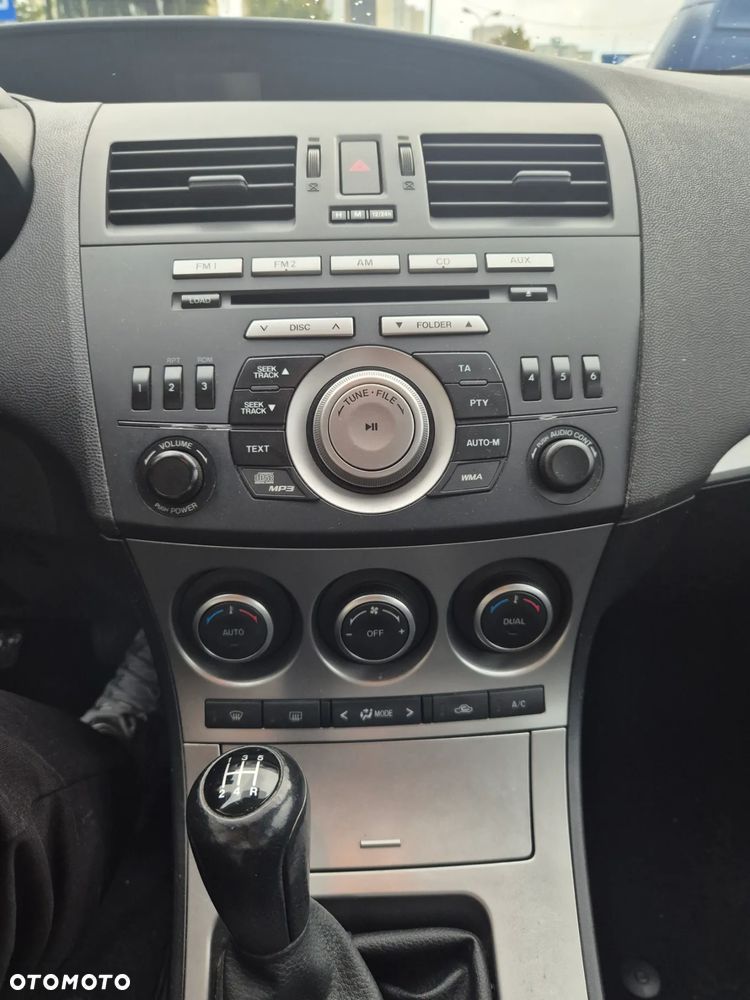 Mazda 3 1.6 CD Active + - 12