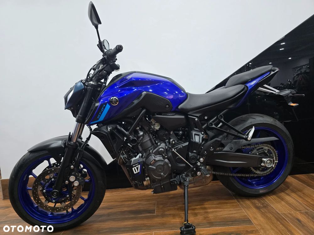 Yamaha MT - 32