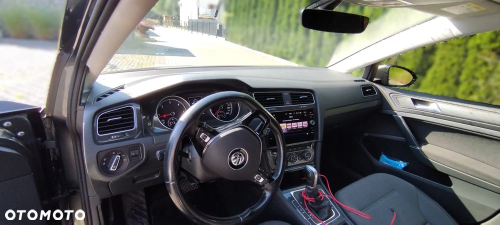 Volkswagen Golf 1.6 TDI SCR DSG Trendline - 12