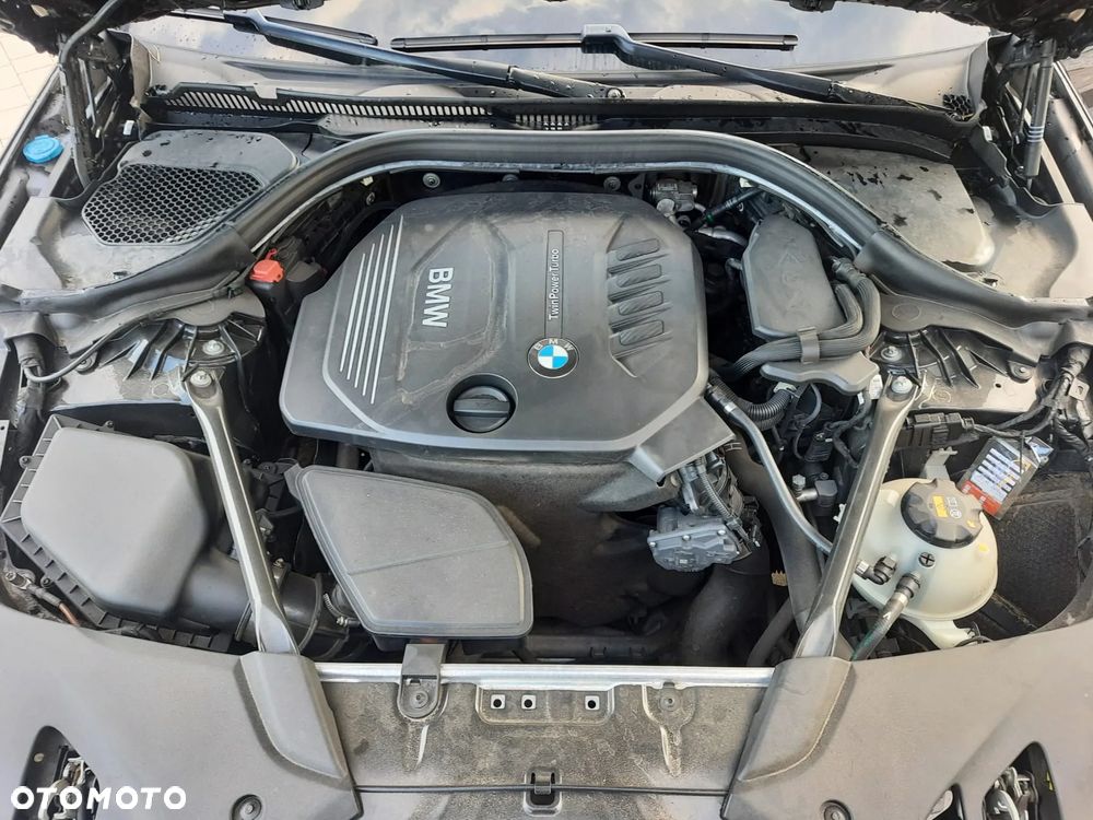 BMW Seria 5 520d Luxury Line - 12