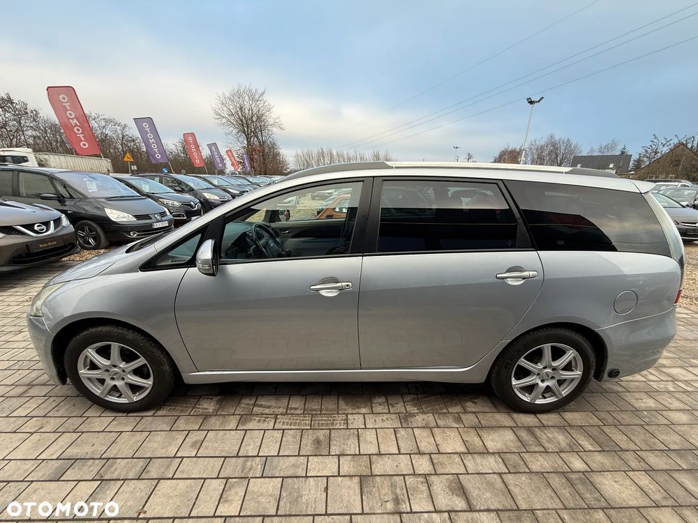 Mitsubishi Grandis 2.4 Inform - 13
