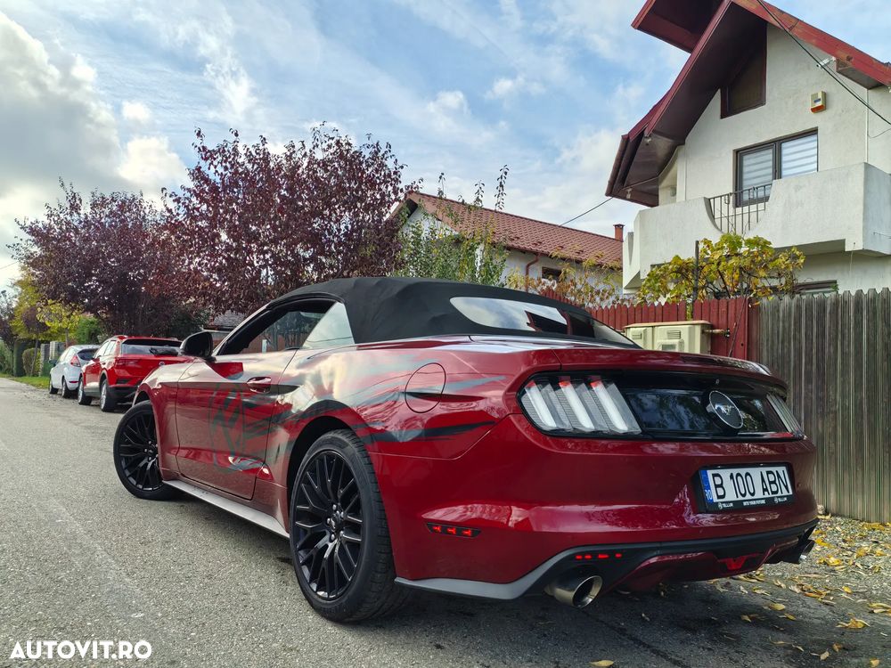 Ford Mustang - 6