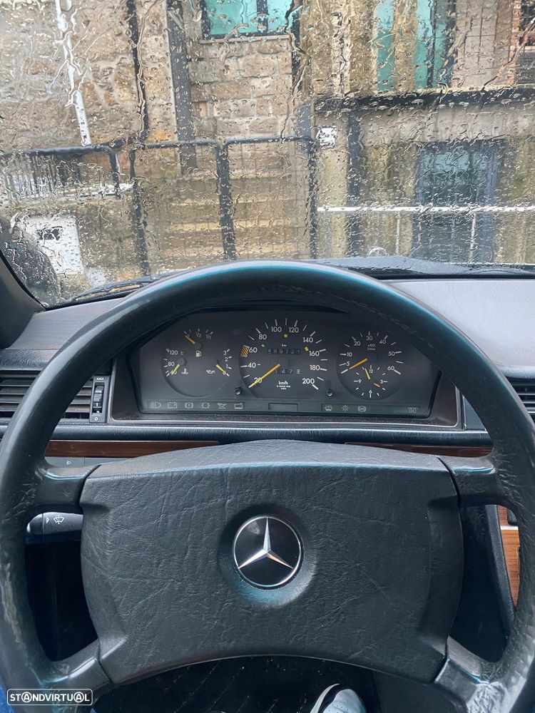 Mercedes-Benz W124 (1984-1997) 250 D - 3