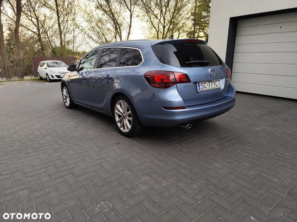 Opel Astra 1.4 T Cosmo - 6