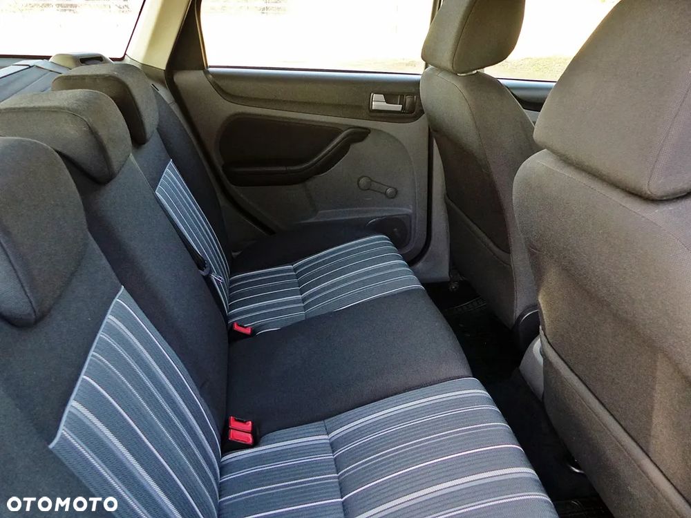 Ford Focus 1.6 Silver X - 23