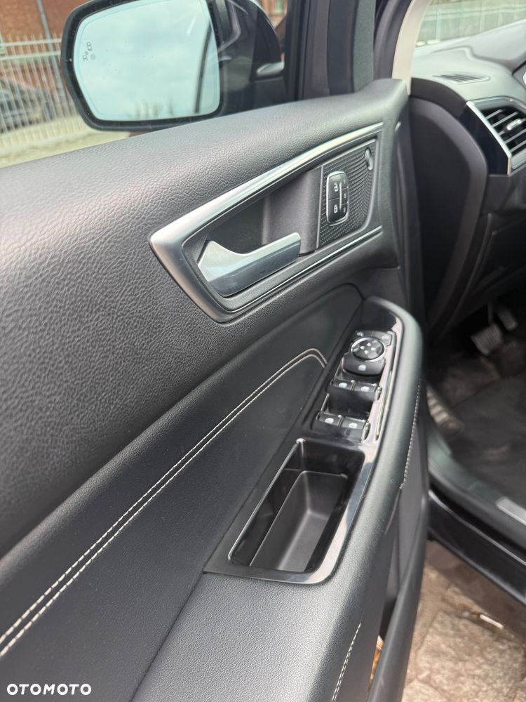 Ford Edge - 19