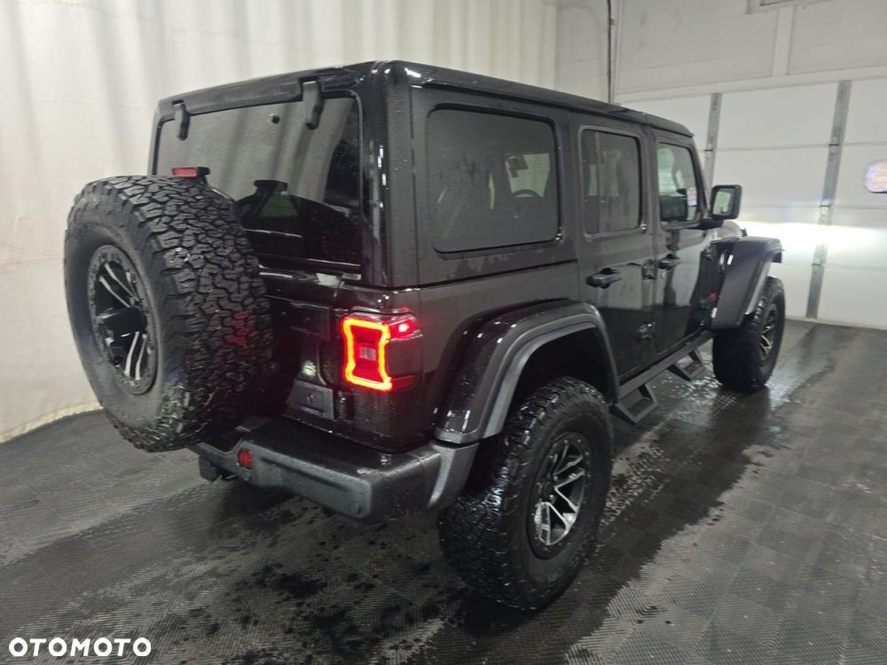 Jeep Wrangler - 5
