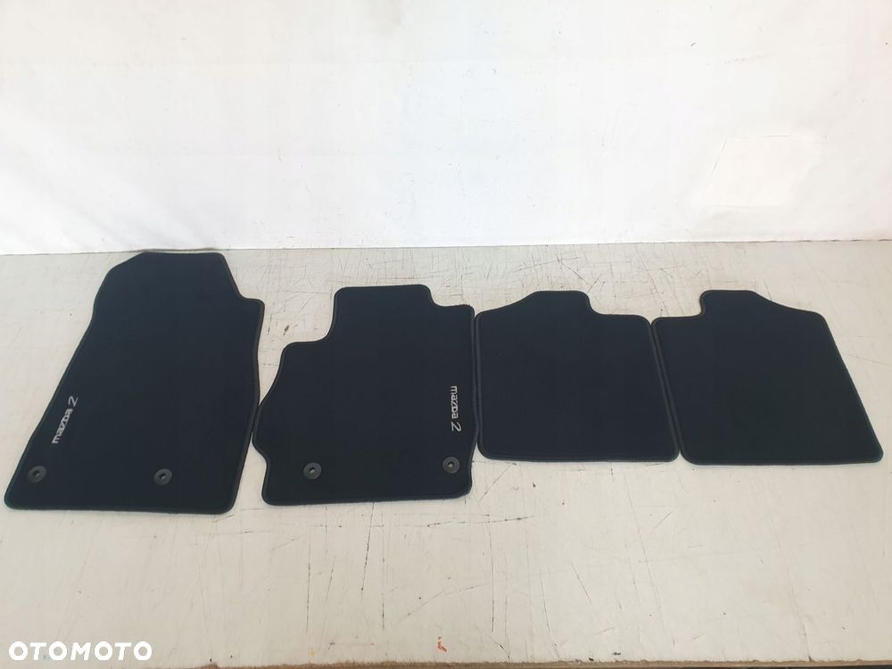 dywaniki welurowe wycieraczka mazda 2 07-17 - 2