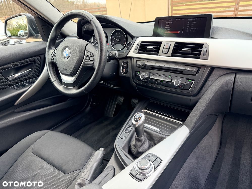 BMW Seria 3 320d DPF - 30