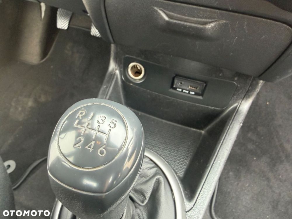Hyundai i20 - 8