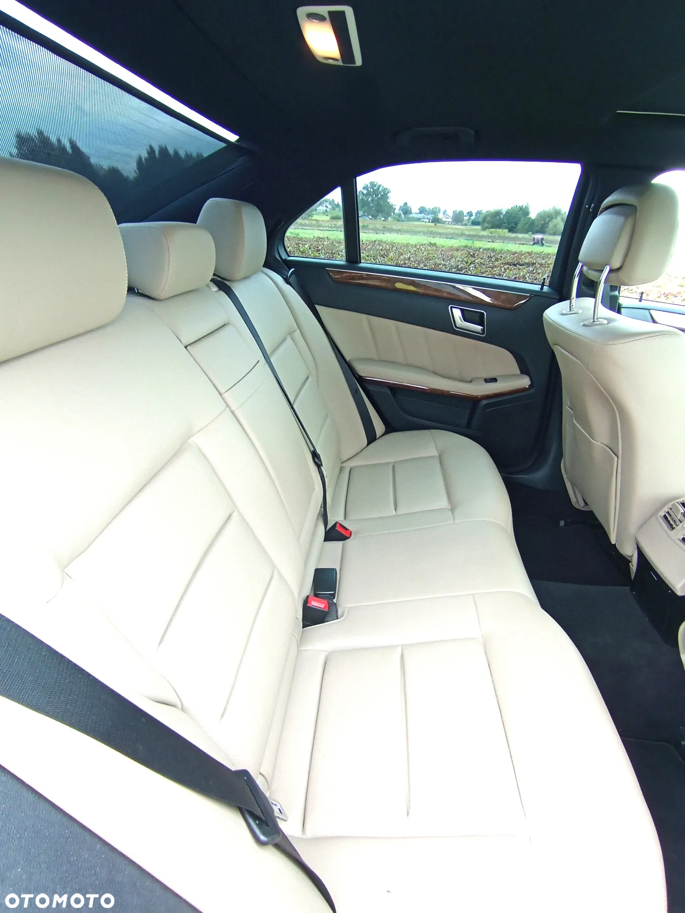 Mercedes-Benz Klasa E 350 4-Matic Elegance - 4